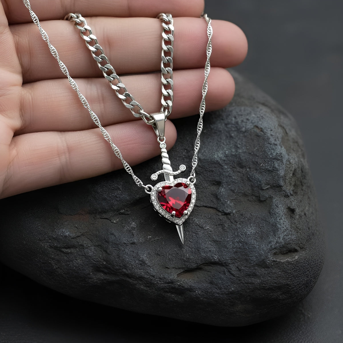 Dague D'Amour Pendant